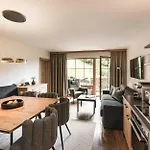 Das 4*