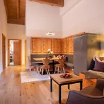 Aparthotel - 4*