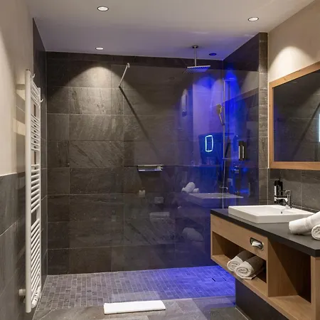 - Apart Otel 4*